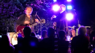 Jeff Bridges Performs Impromptu Live Hyundai Ad